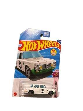 Hot Wheels 2025 Compact Kings Alfa Romeo Giulia TI Super 195/250 White